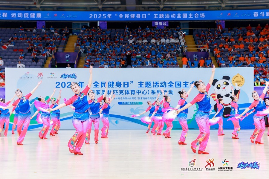 马来西亚选手斩获山西垂直登高赛桂冠